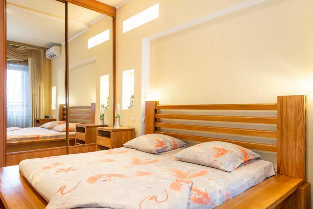 Apartment On Soborniy 177 Zaporizhia Dış mekan fotoğraf